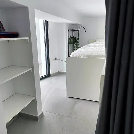 Daire Fantastic View Near The In *